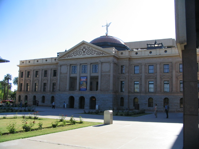 618x457 pixels (141K)